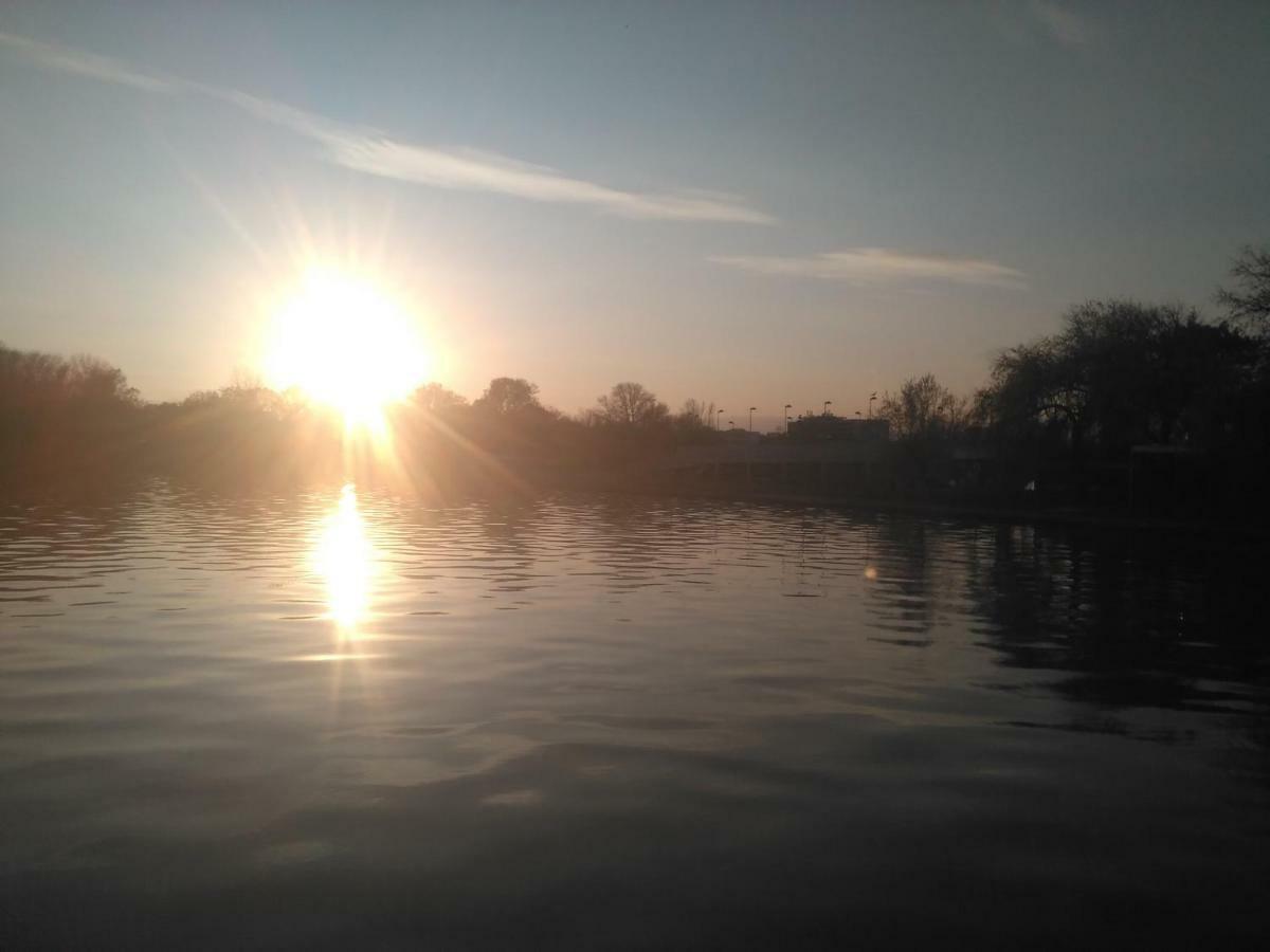 Pensiunea Scoika Steaguri Neptun Bagian luar foto